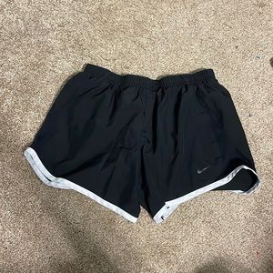 Kids Black Nike Shorts Youth Large